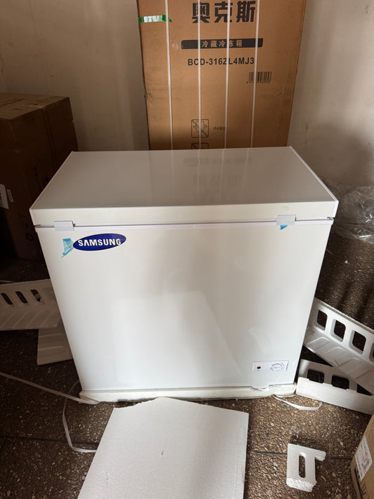 Samsung 220L chest freezer